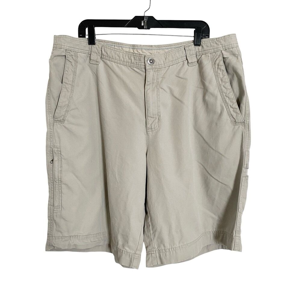 Columbia Cargo Zip Pockets Omni Shield Shorts Mens 40 Tan Beige Hiking Outdoor